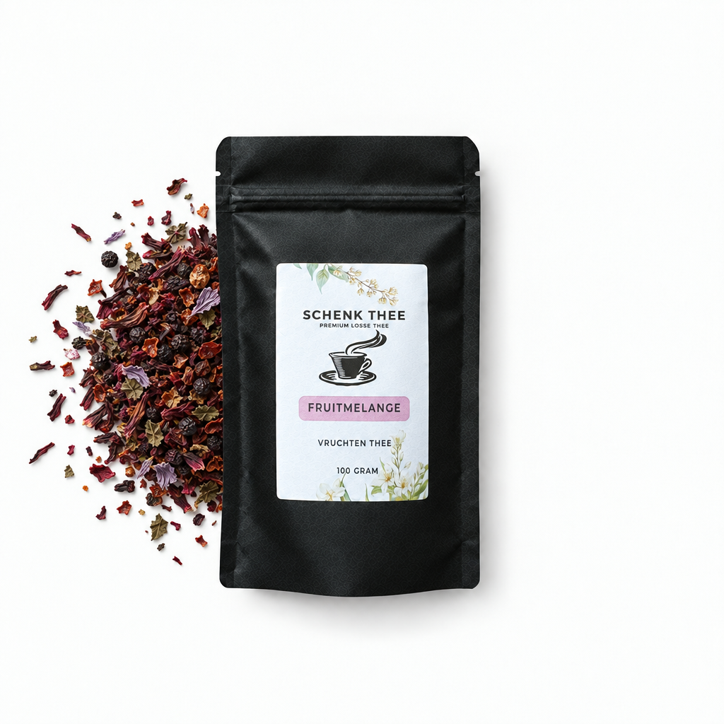 Schenk Thee Fruitmelange verpakking 100 gram naast gedroogde fruit- en bloemenmelange